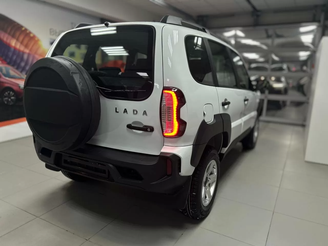Lada (ВАЗ), Niva Travel, I Рестайлинг, 1.8 MT (90 л.с.) 4WD