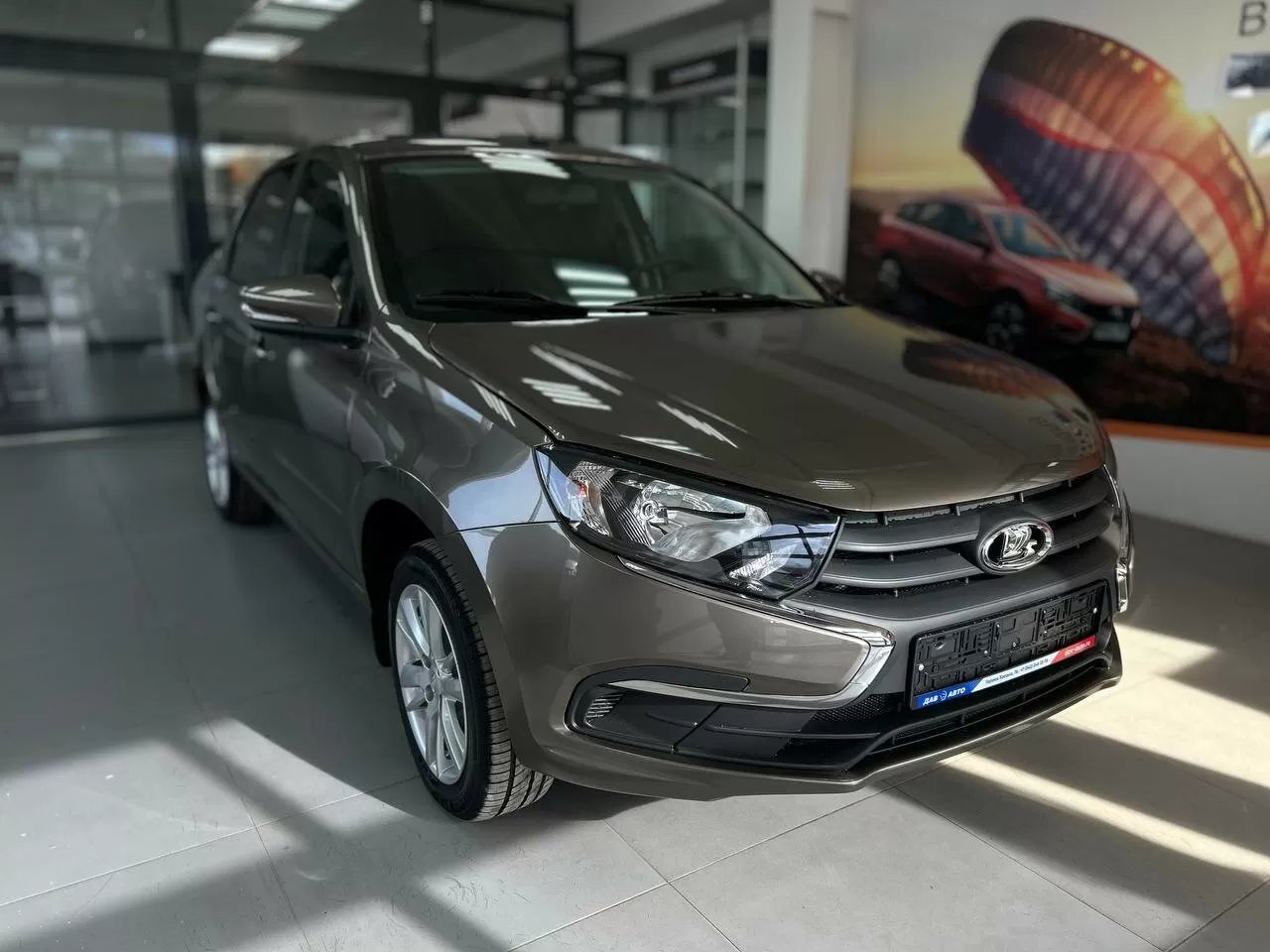 Lada (ВАЗ), Granta, I Рестайлинг, 1.6 MT (90 л.с.)