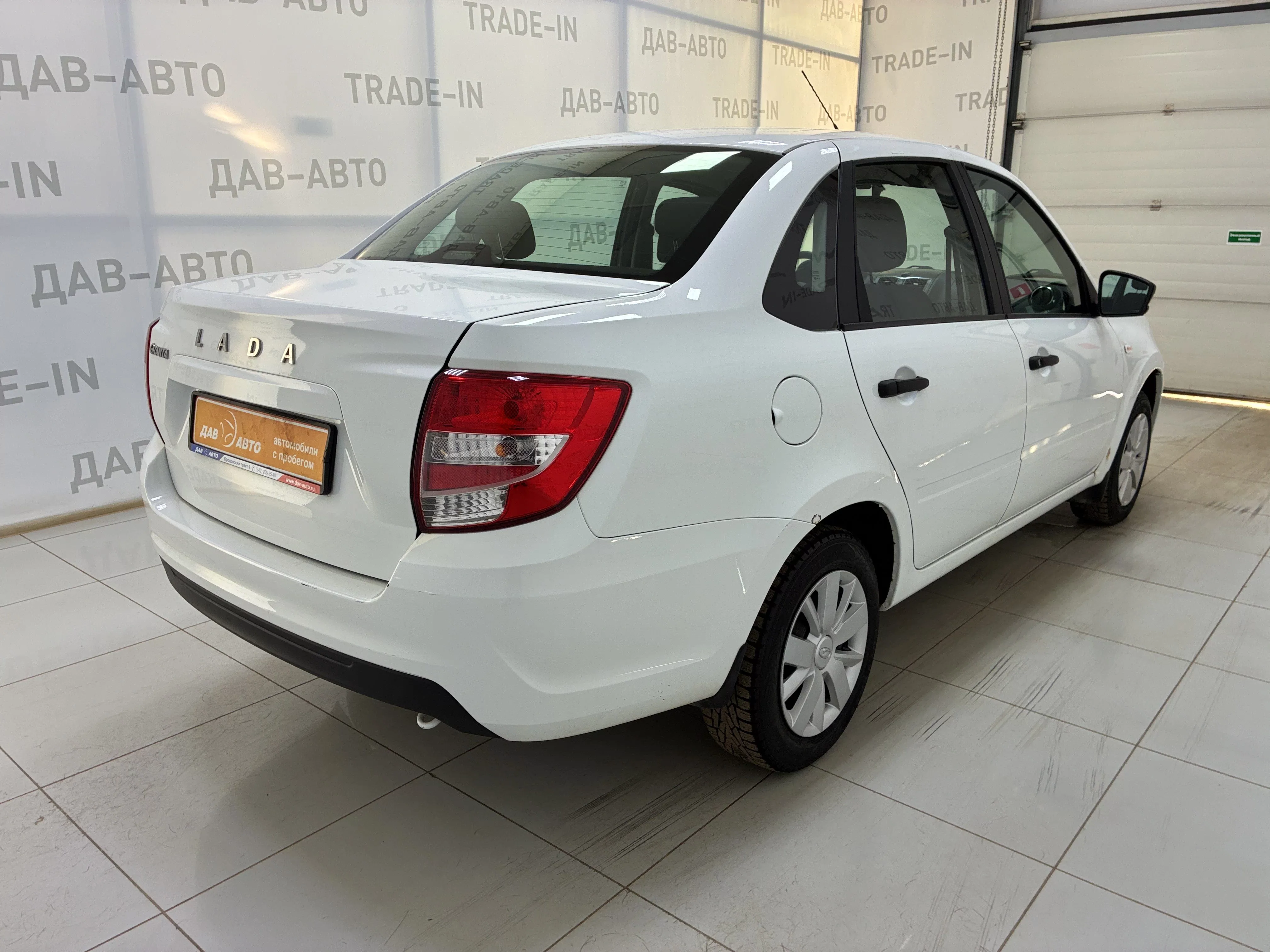 Lada (ВАЗ) Granta, I Рестайлинг, 1.6 MT (87 л.с.)