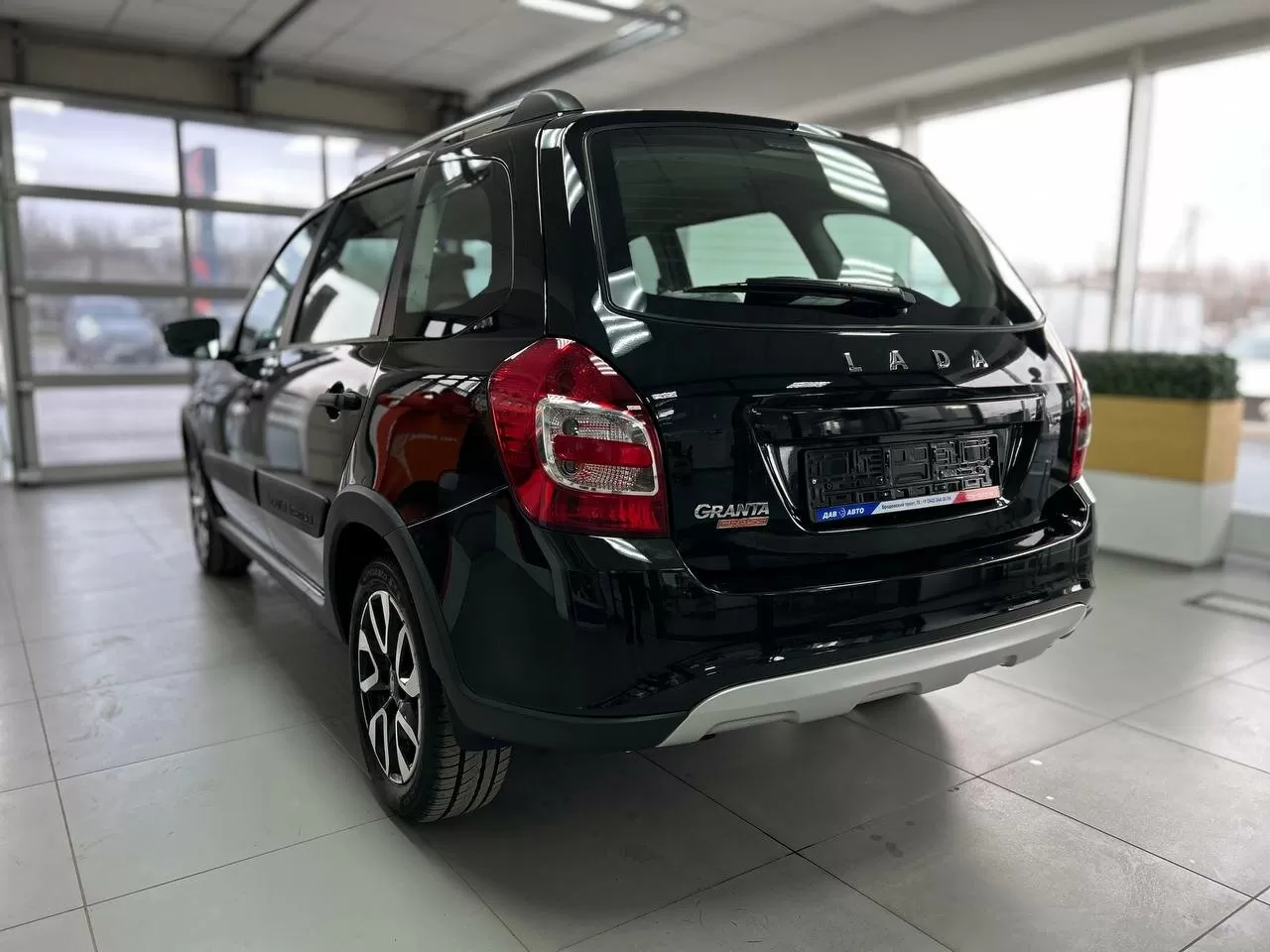 Lada (ВАЗ), Granta, I Рестайлинг, Cross 1.6 MT (90 л.с.)