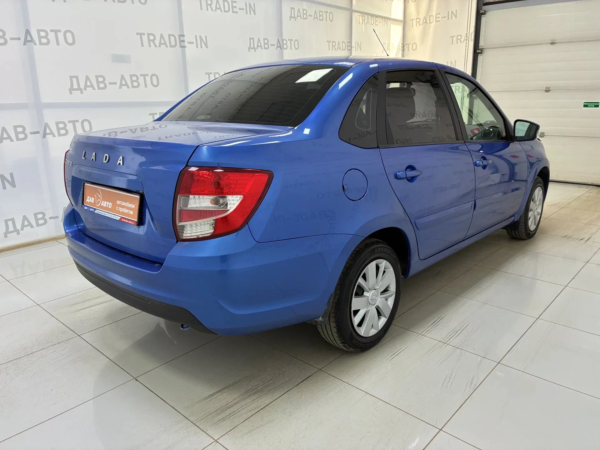 Lada (ВАЗ) Granta, I Рестайлинг, 1.6 MT (106 л.с.)
