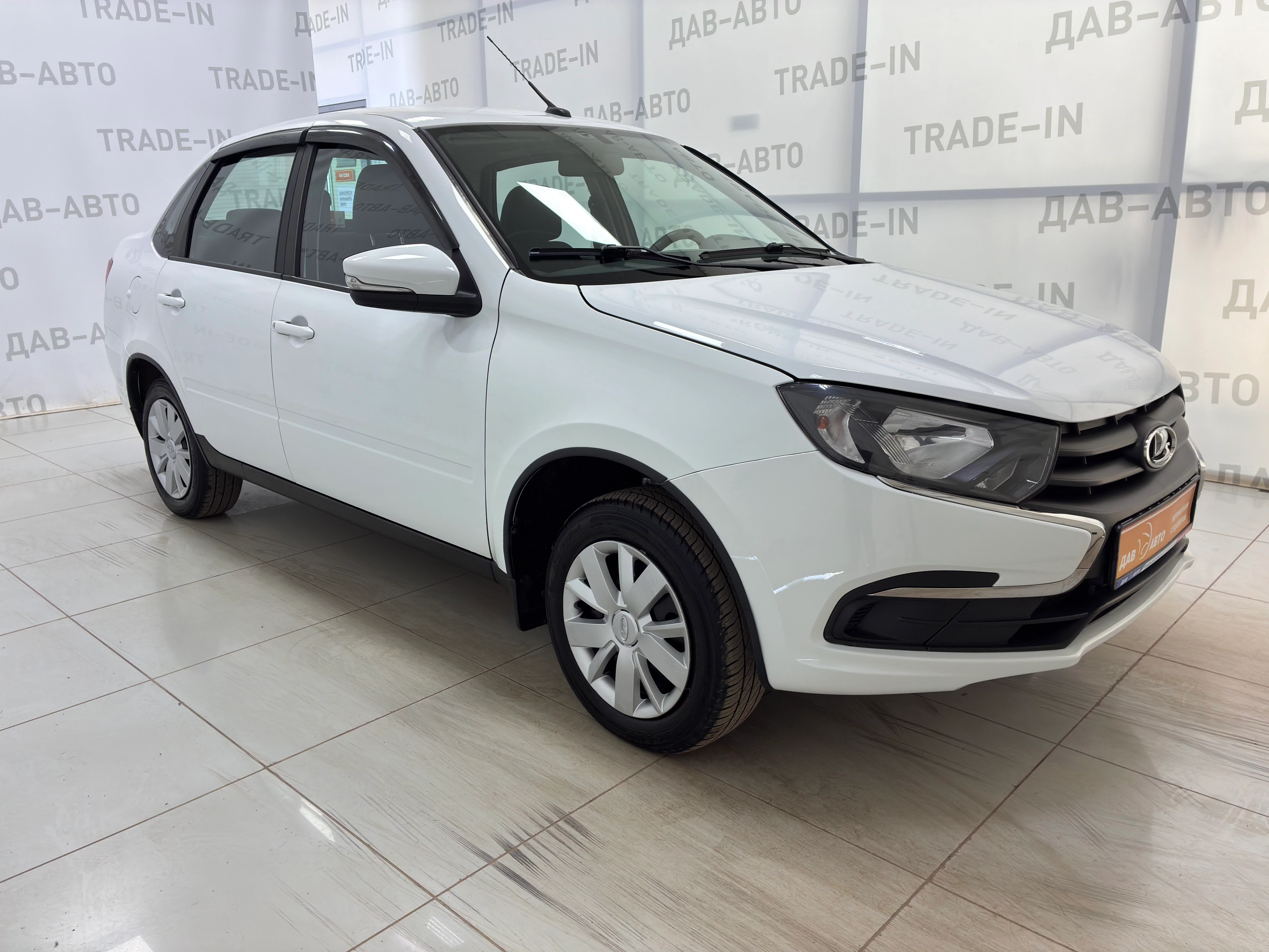 Lada (ВАЗ) Granta, I Рестайлинг, 1.6 MT (90 л.с.)
