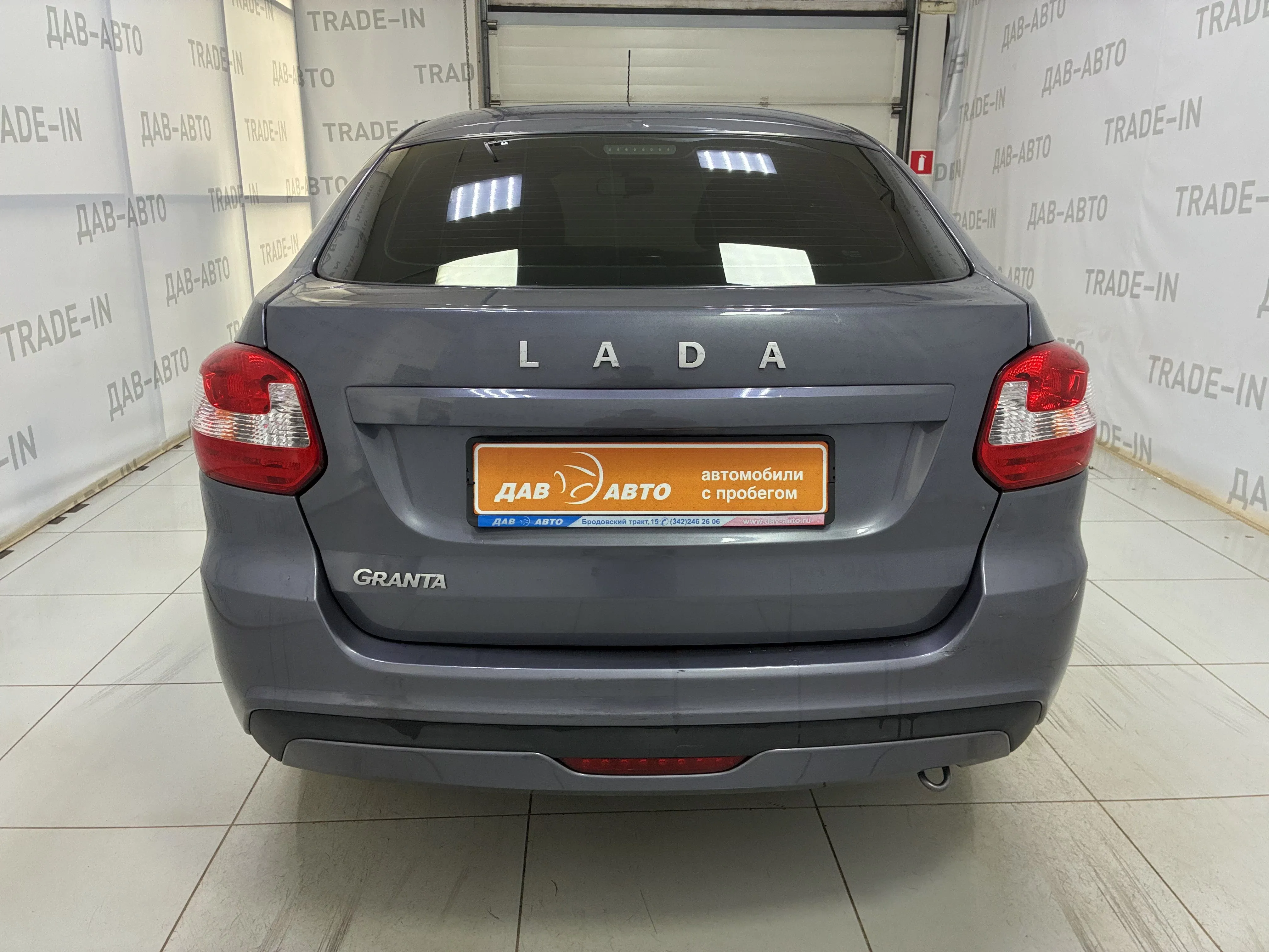 Lada (ВАЗ) Granta, I Рестайлинг, 1.6 MT (90 л.с.)