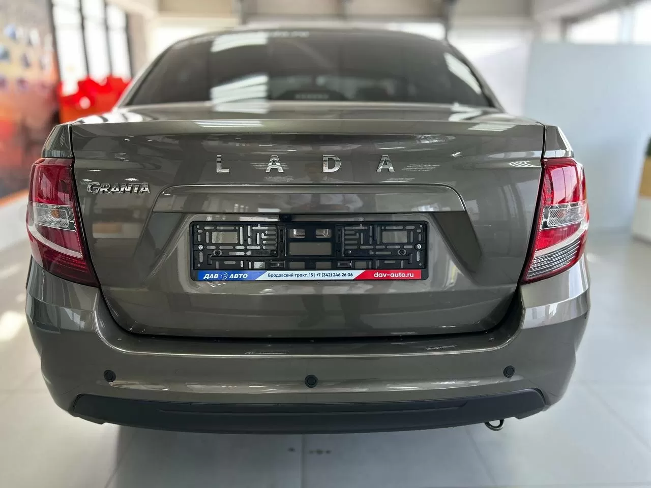 Lada (ВАЗ), Granta, I Рестайлинг, 1.6 MT (90 л.с.)