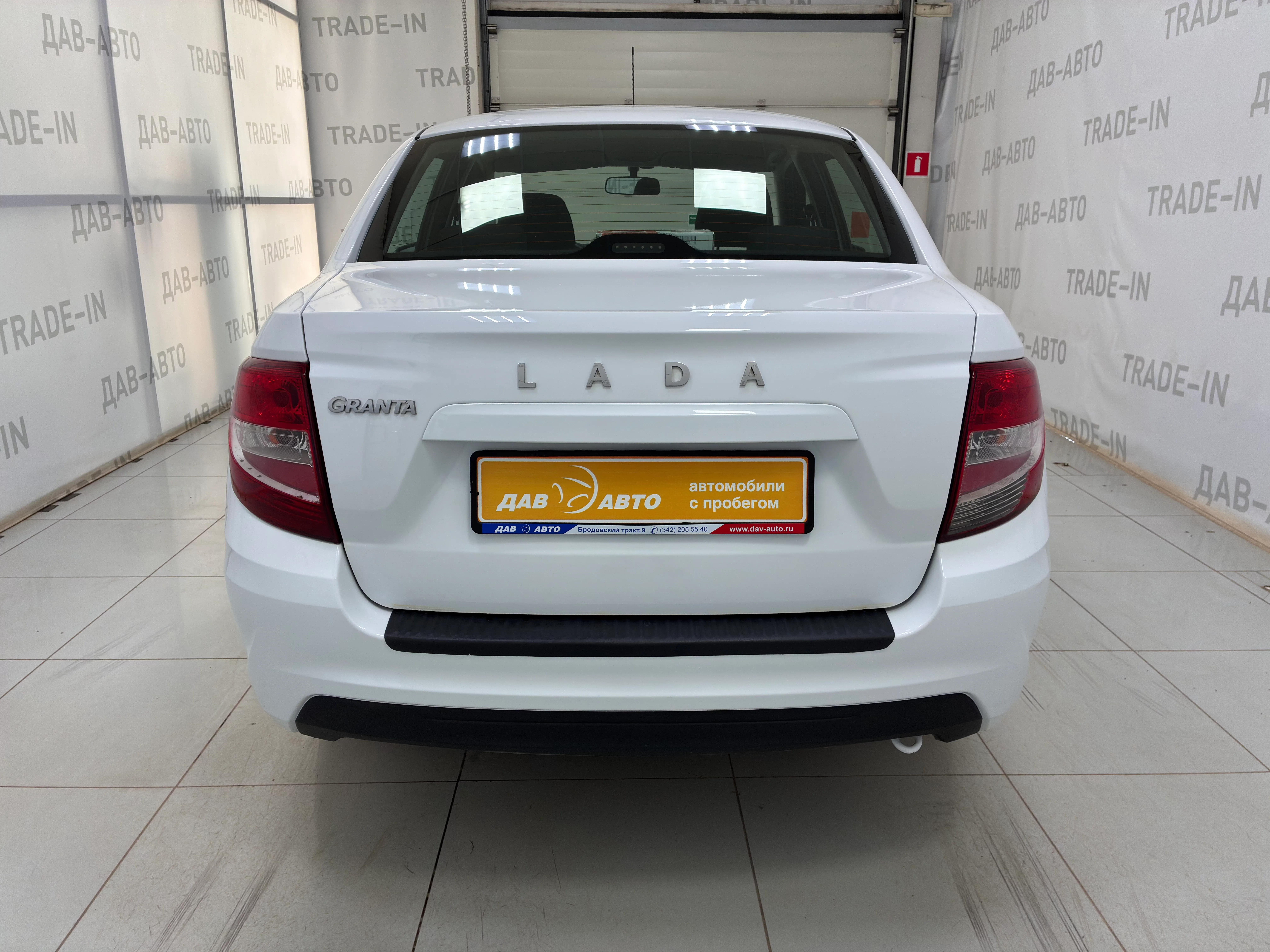 Lada (ВАЗ) Granta, I Рестайлинг, 1.6 MT (90 л.с.)