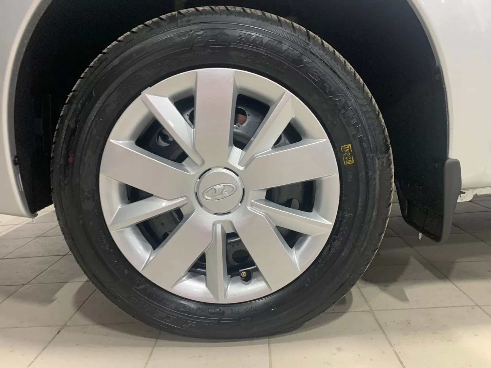 Lada (ВАЗ), Granta, I Рестайлинг, 1.6 MT (106 л.с.)