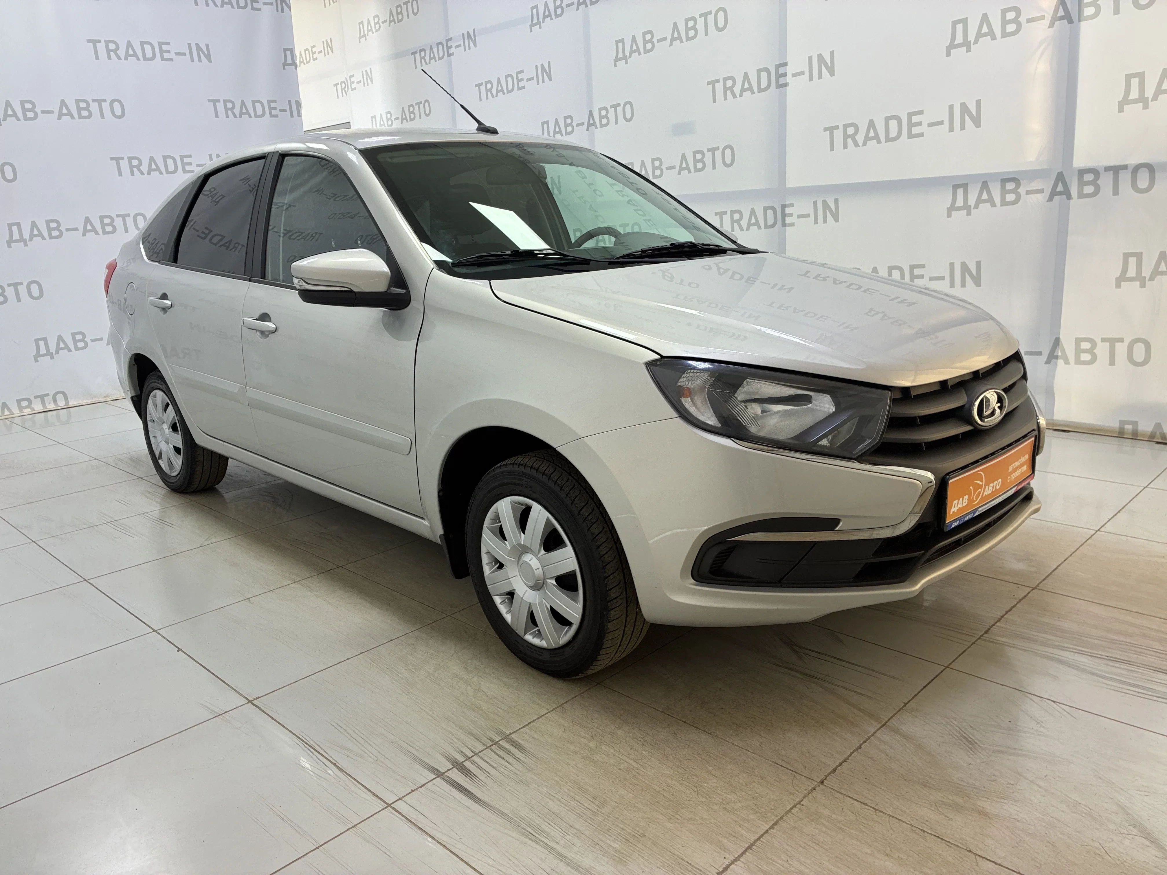 Lada (ВАЗ) Granta, I Рестайлинг, 1.6 MT (90 л.с.)