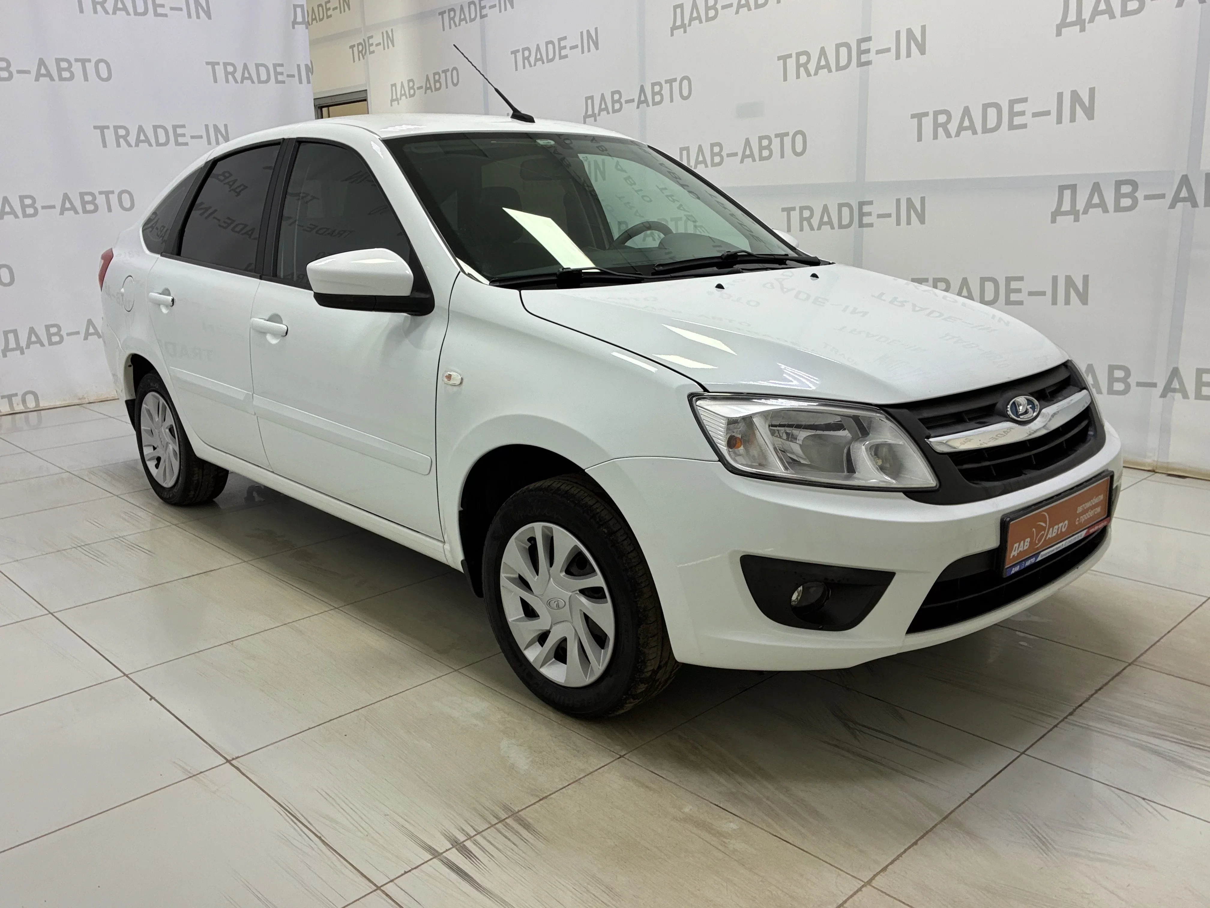 Lada (ВАЗ) Granta, I, 1.6 MT (106 л.с.)