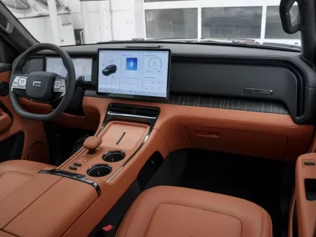 Rox Adamas, 1.5hyb AT (476 л.с.) 4WD