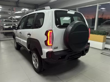 Lada (ВАЗ), Niva Travel, I Рестайлинг, 1.8 MT (90 л.с.) 4WD