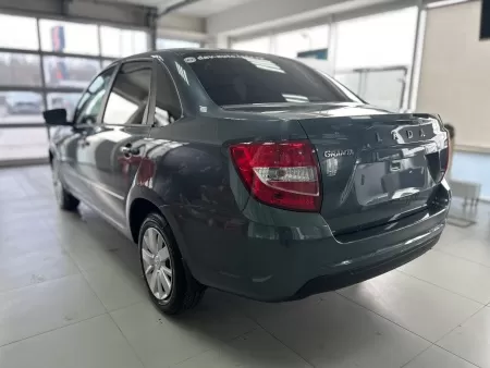 Lada (ВАЗ), Granta, I Рестайлинг, 1.6 MT (90 л.с.)