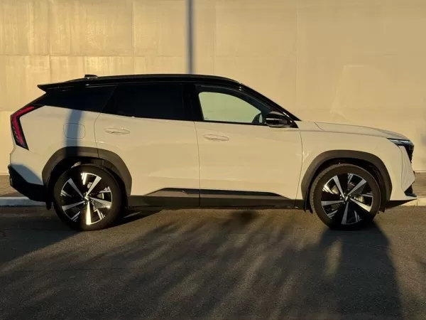 Geely Atlas, II, 2.0 AT (200 л.с.) 4WD