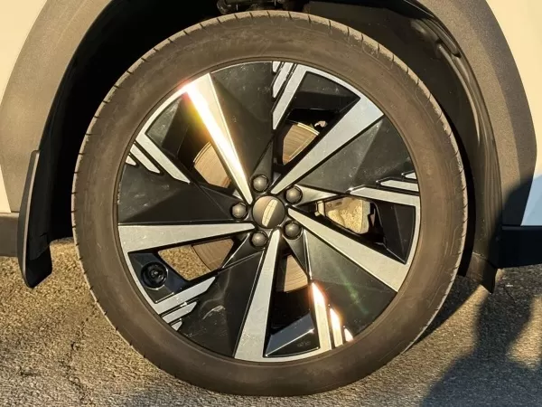 Geely Atlas, II, 2.0 AT (200 л.с.) 4WD