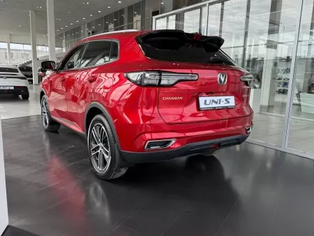 Changan UNI-S, I, 1.5 AMT (181 л.с.)