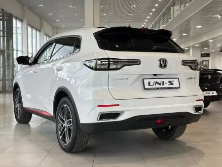 Changan UNI-S, I, 1.5 AMT (181 л.с.)