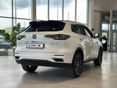 Changan UNI-S, I, 1.5 AMT (181 л.с.)