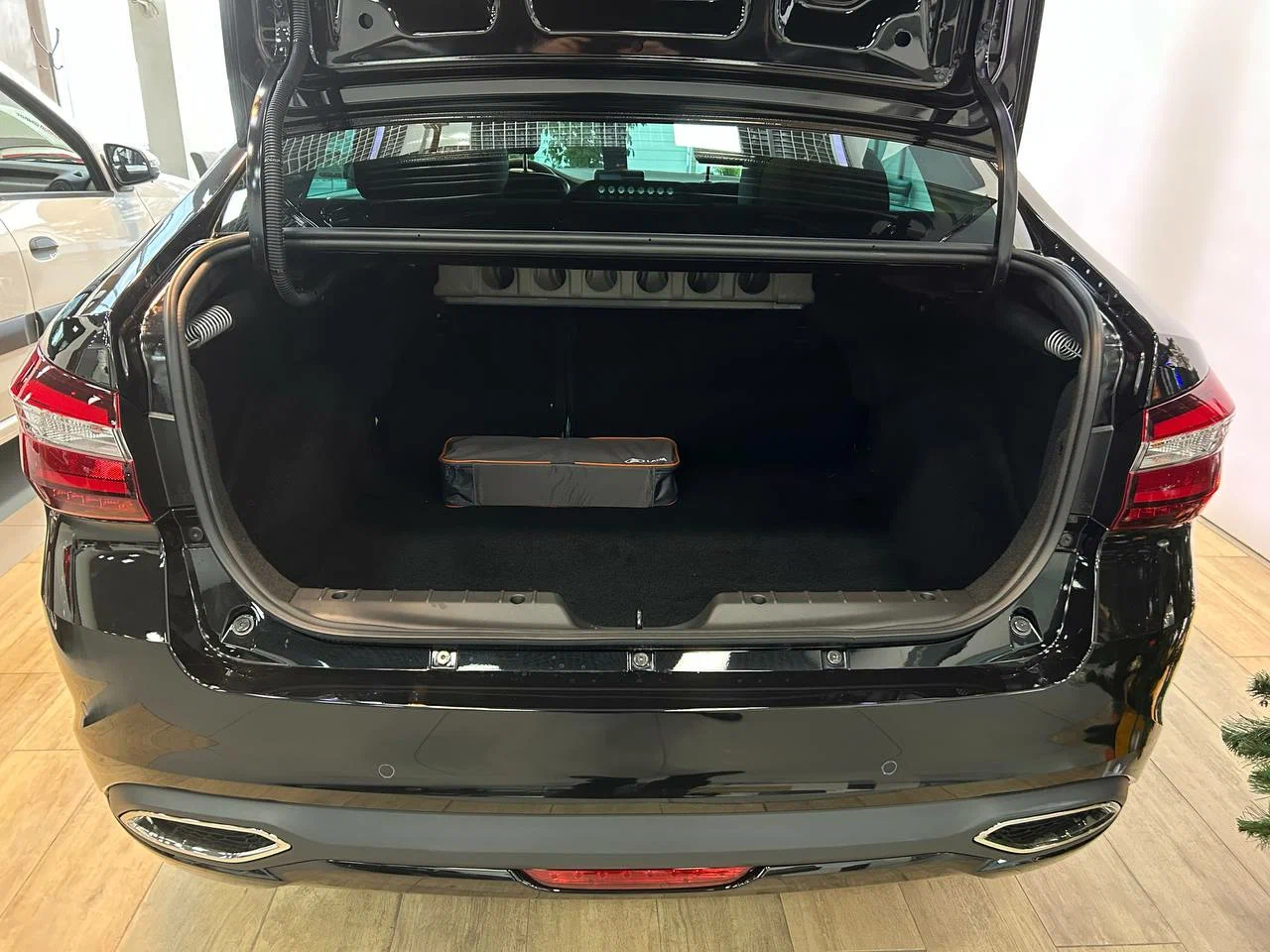 Lada (ВАЗ), Aura, I, 1.8 CVT (122 л.с.)