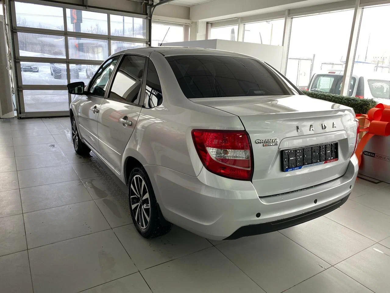 Lada (ВАЗ), Granta, I Рестайлинг, 1.6 MT (90 л.с.)