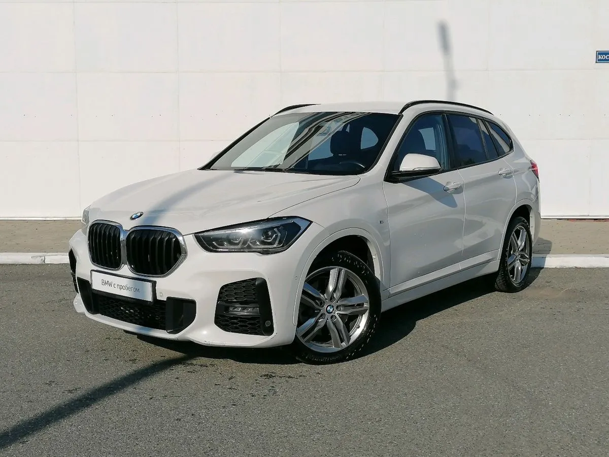 КупитьBMW X1, II (F48) Рестайлинг, 20i xDrive 2.0 AT (192 л.с.) 4WD 2020  года с пробегом, цвет Белый, в наличии в Перми - ДАВ-АВТО