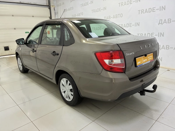 Lada (ВАЗ) Granta, I Рестайлинг, 1.6 MT (87 л.с.)
