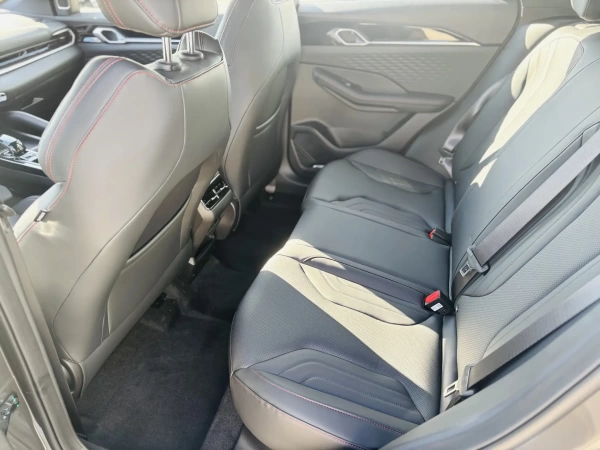 Geely Coolray, I Рестайлинг 2, 1.5 AMT (147 л.с.)