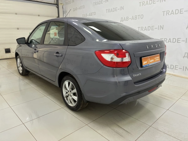 Lada (ВАЗ) Granta, I Рестайлинг, 1.6 MT (90 л.с.)