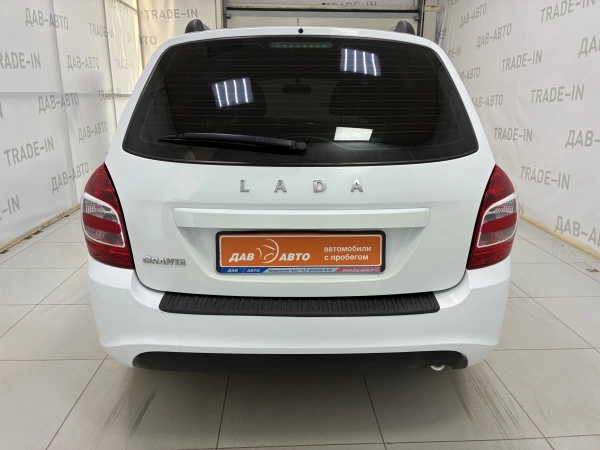 Lada (ВАЗ) Granta, I Рестайлинг, 1.6 MT (87 л.с.)