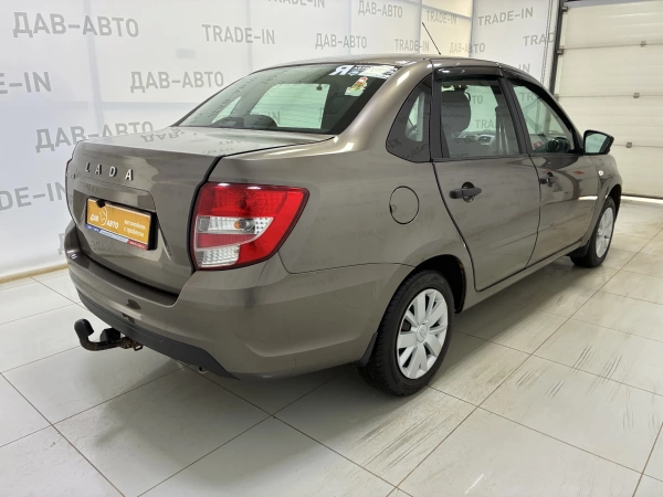 Lada (ВАЗ) Granta, I Рестайлинг, 1.6 MT (87 л.с.)