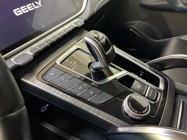 Geely Atlas Pro, I, 1.5 AMT (177 л.с.) 4WD