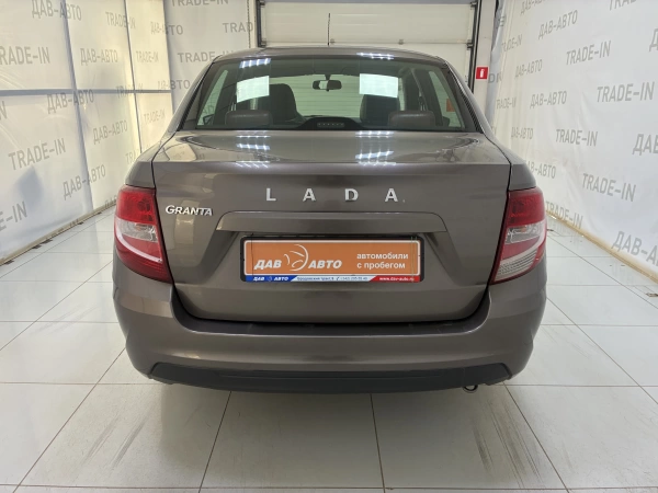 Lada (ВАЗ) Granta, I Рестайлинг, 1.6 MT (87 л.с.)